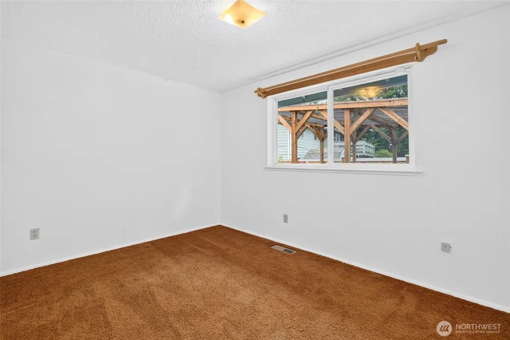 11725 47th Drive NE Marysville, WA 98271