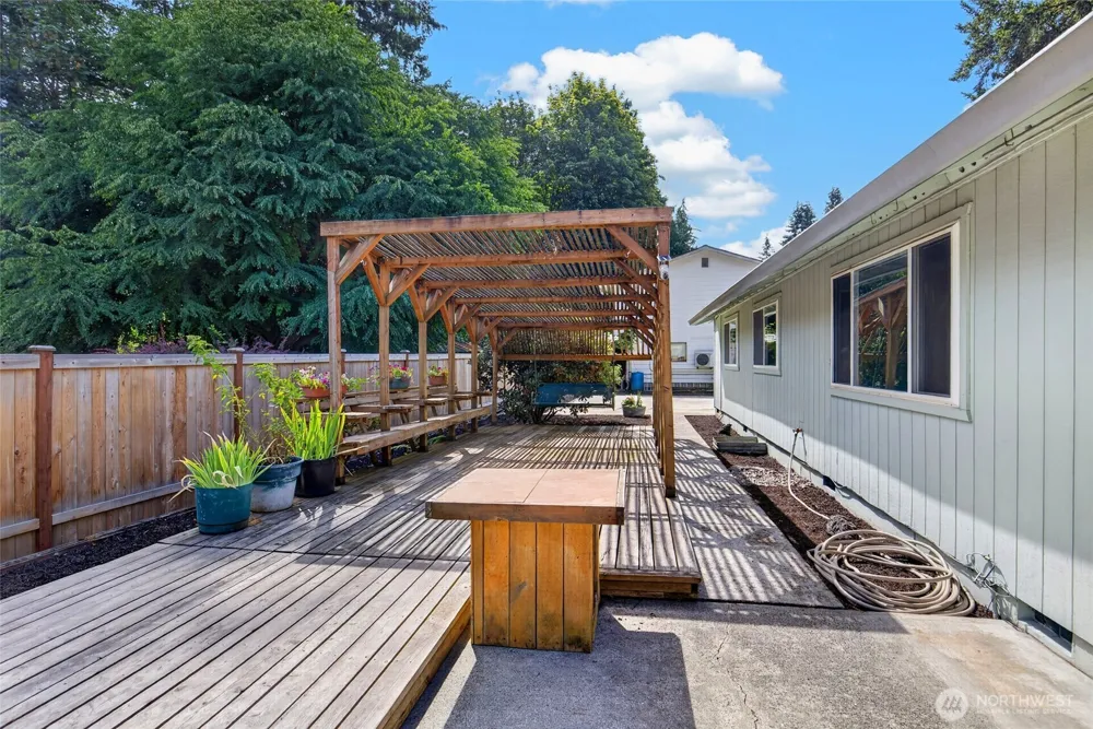 11725 47th Drive NE Marysville, WA 98271