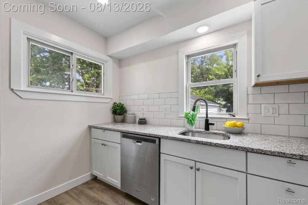 3330 Harris Street Ferndale City, MI 48220