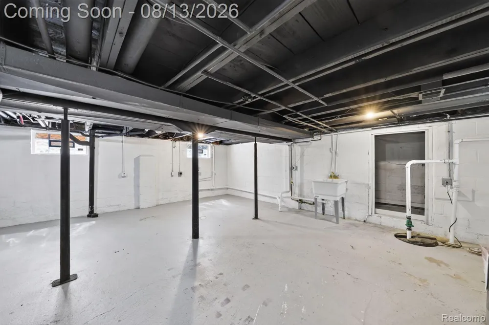 3330 Harris Street Ferndale City, MI 48220
