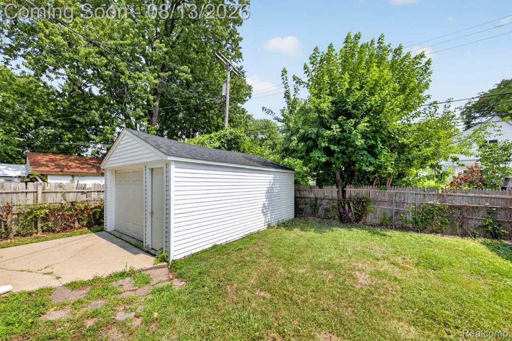 3330 Harris Street Ferndale City, MI 48220