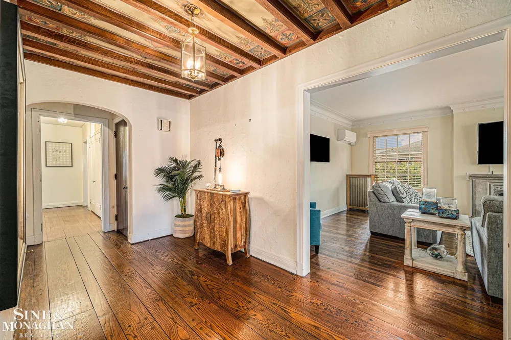 720 Trombley Road Grosse Pointe Park City, MI 48230
