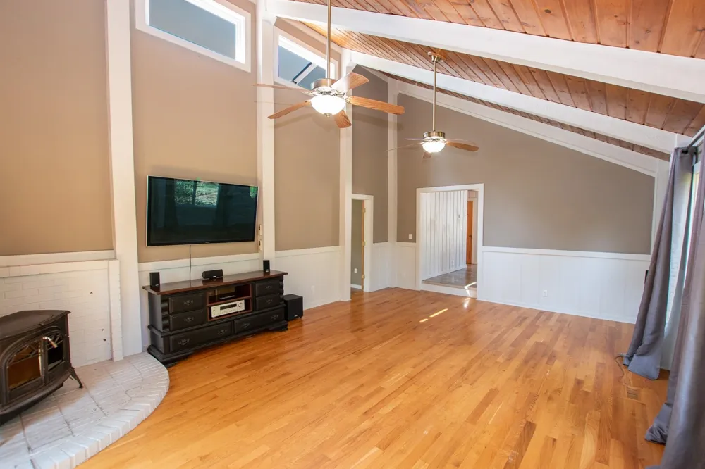 5994 Marilyn Court Garfield Charter Township, MI 49685