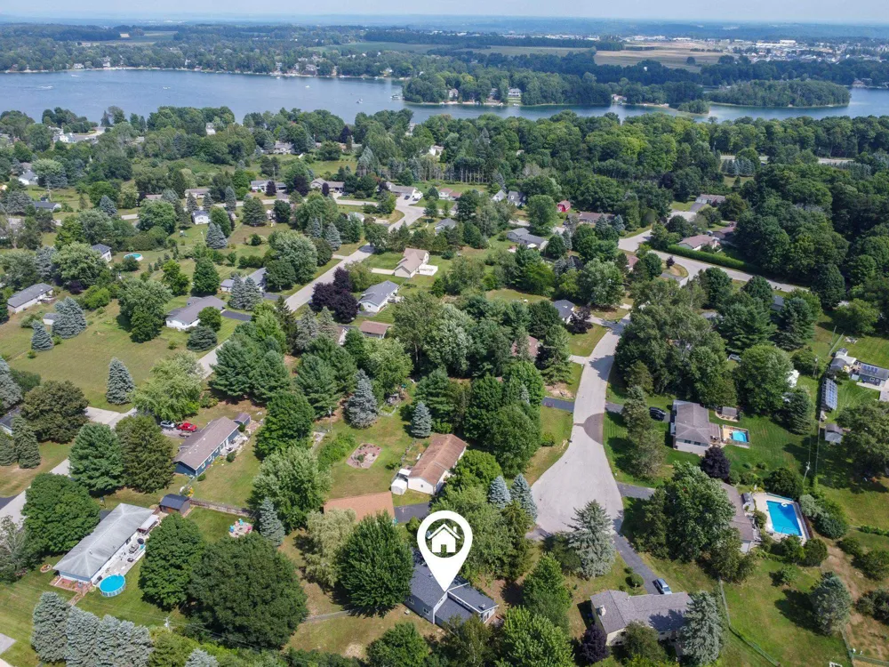 5994 Marilyn Court Garfield Charter Township, MI 49685