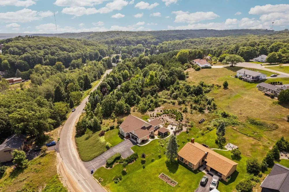 13596 S High Point Drive Elmwood Charter Township, MI 49684
