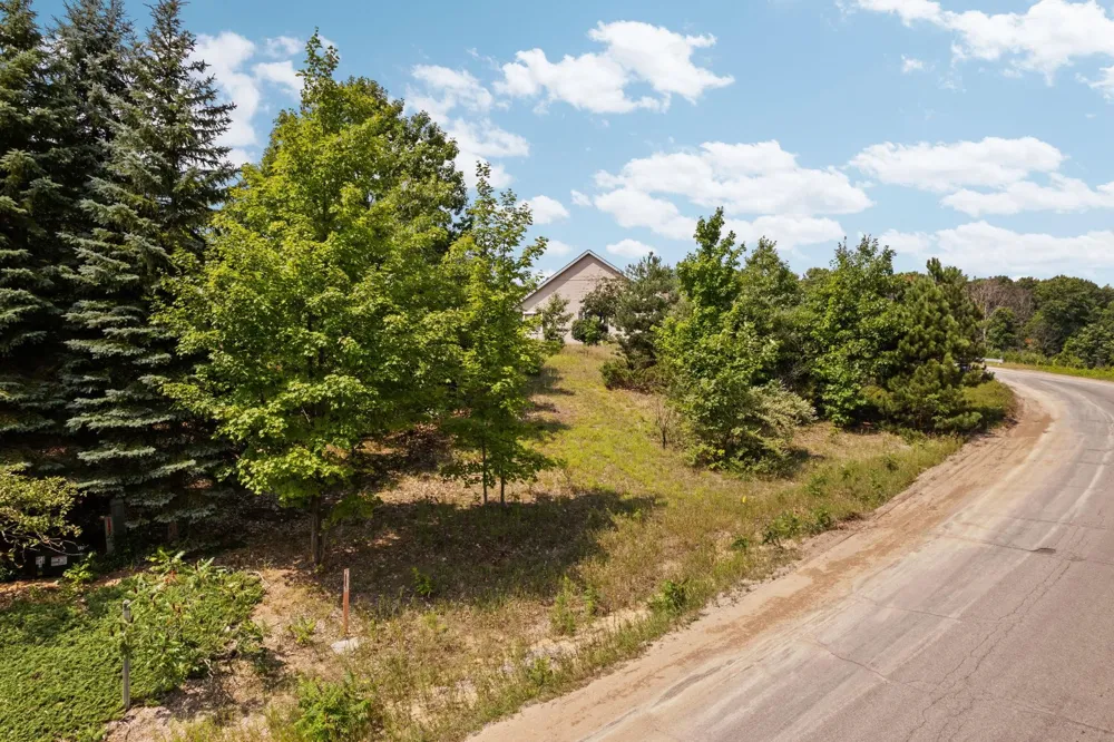 13596 S High Point Drive Elmwood Charter Township, MI 49684
