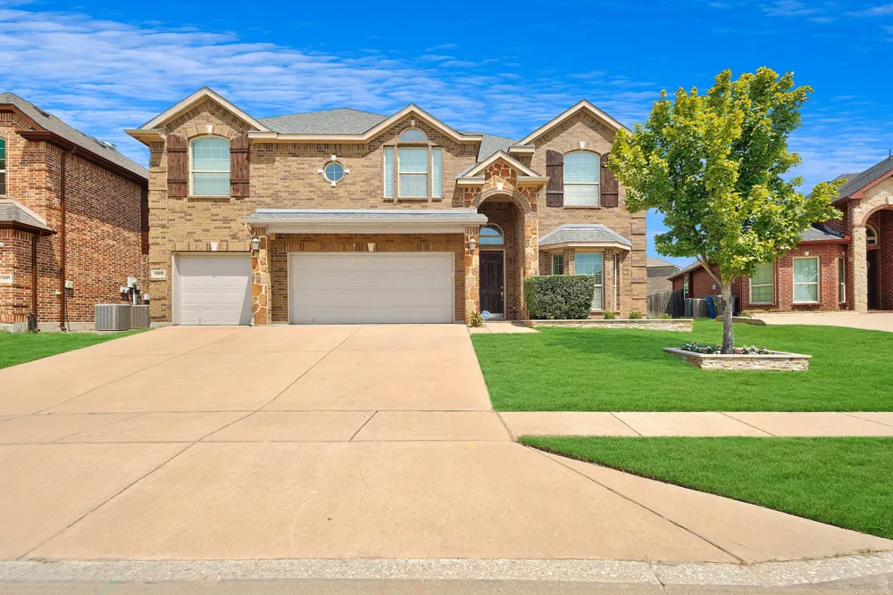 13921 Sparrow Hill Drive Little Elm, TX 75068