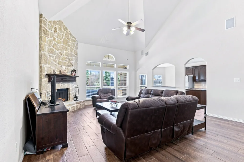 13921 Sparrow Hill Drive Little Elm, TX 75068