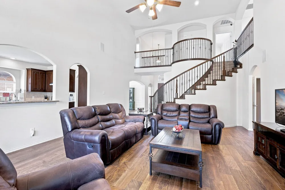 13921 Sparrow Hill Drive Little Elm, TX 75068