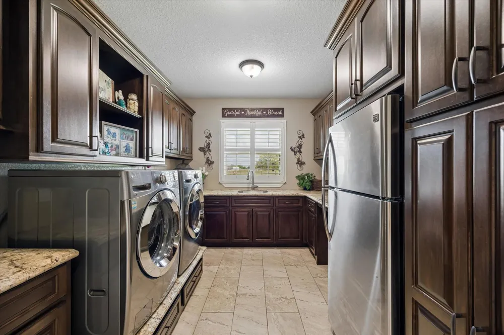 17703 Cedar Hill Drive Rosharon, TX 77583