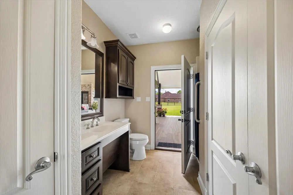 17703 Cedar Hill Drive Rosharon, TX 77583