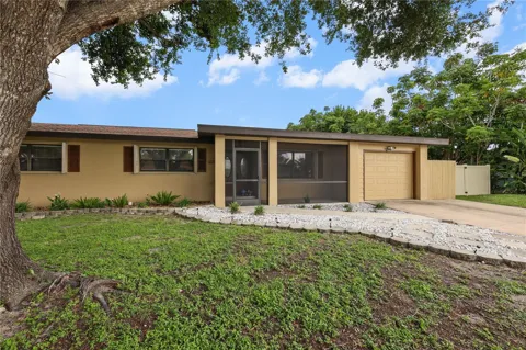 4029 COUNTRY CLUB BOULEVARD