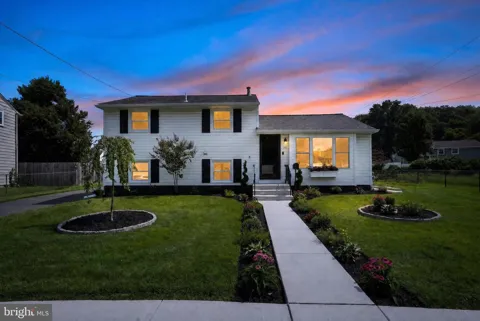 237 WINDSOR LANE