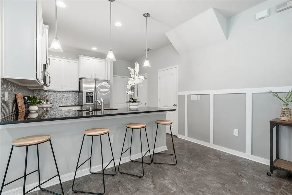 13105 CANOPY CREEK DRIVE Tampa, FL 33625