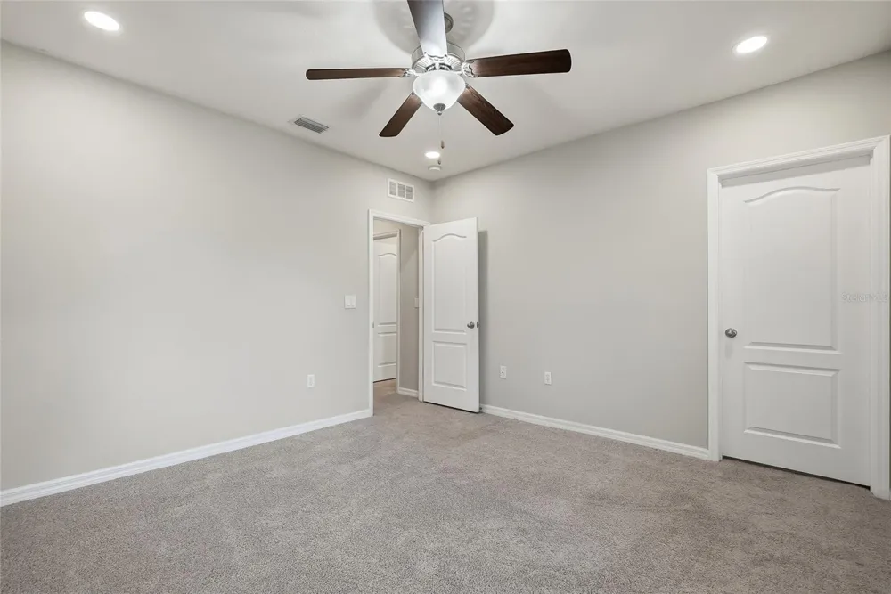 13105 CANOPY CREEK DRIVE Tampa, FL 33625