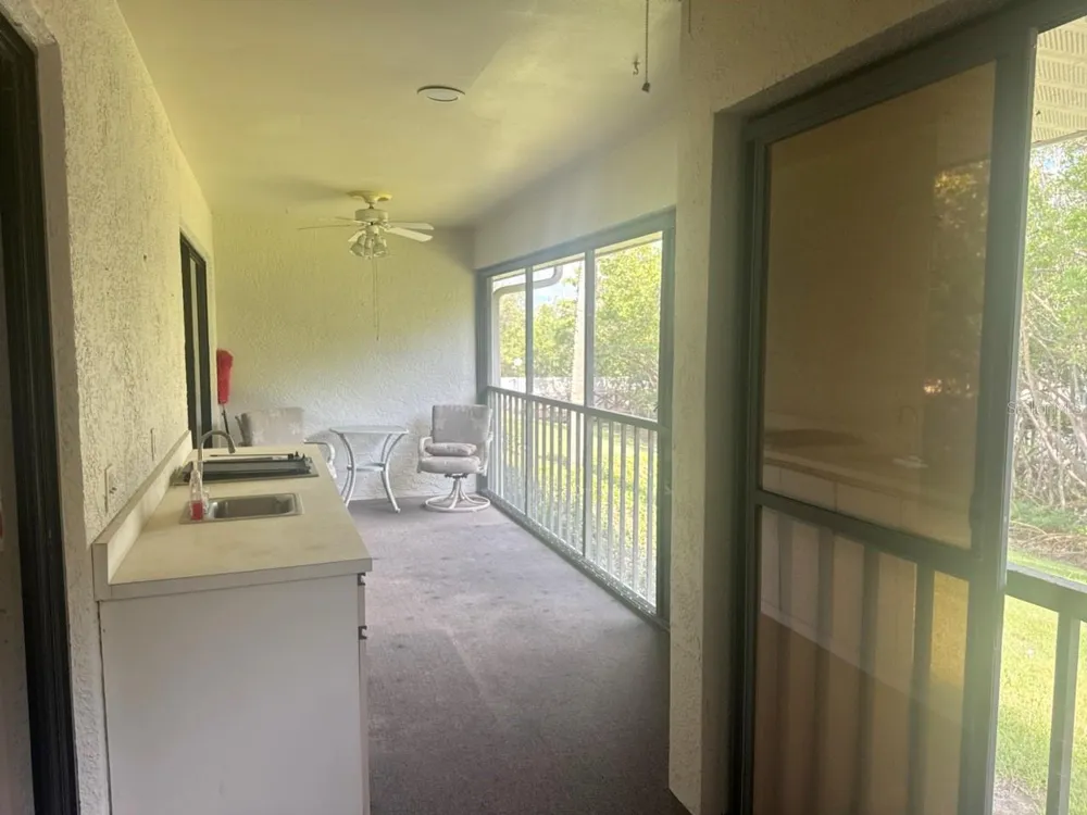 1312 PASADENA AVENUE S #15 St Petersburg, FL 33707