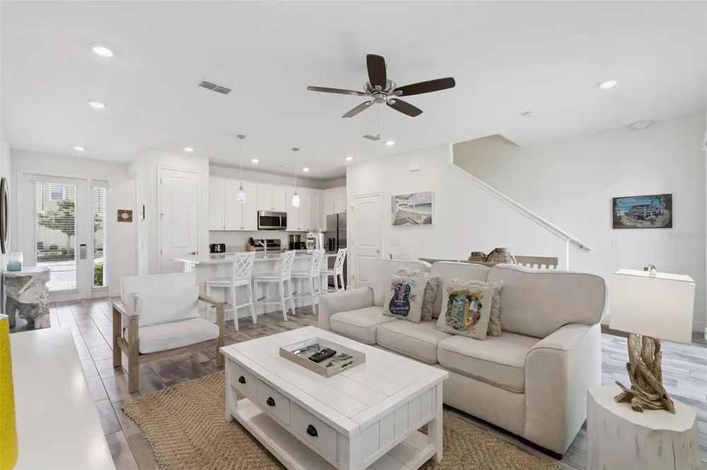 8201 SURF STREET Kissimmee, FL 34747