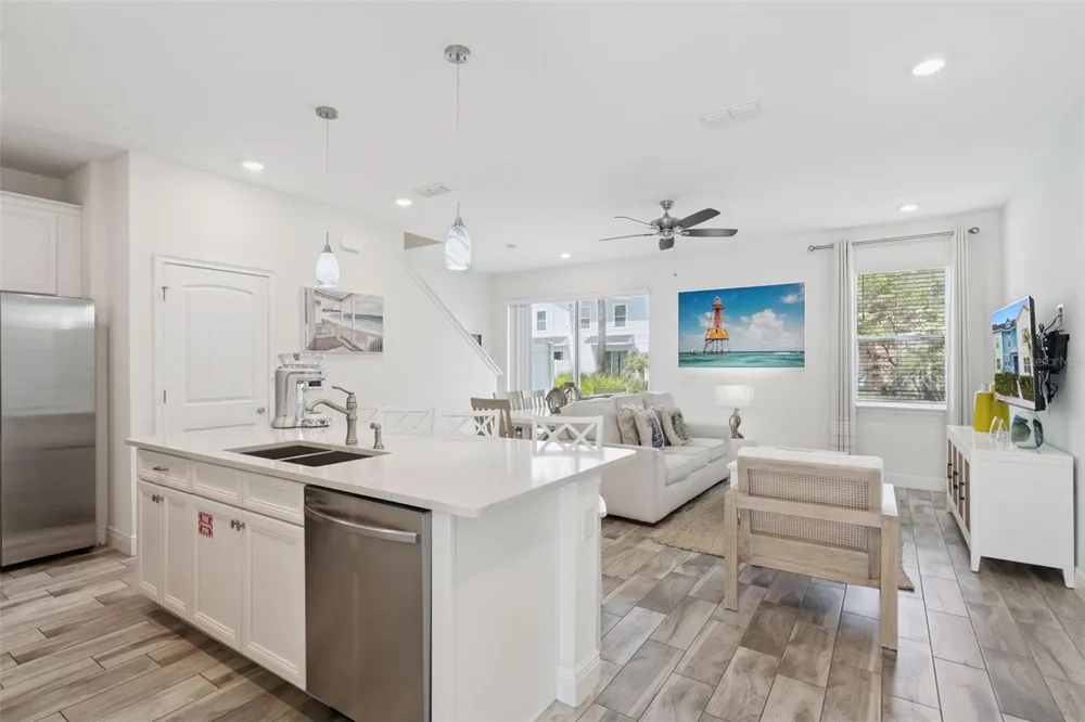 8201 SURF STREET Kissimmee, FL 34747