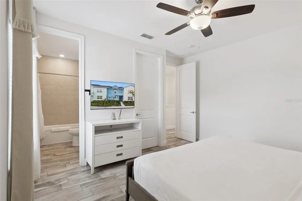8201 SURF STREET Kissimmee, FL 34747