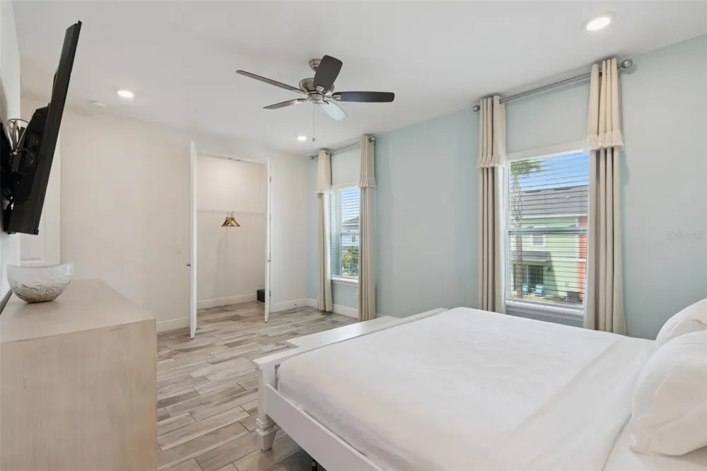 8201 SURF STREET Kissimmee, FL 34747