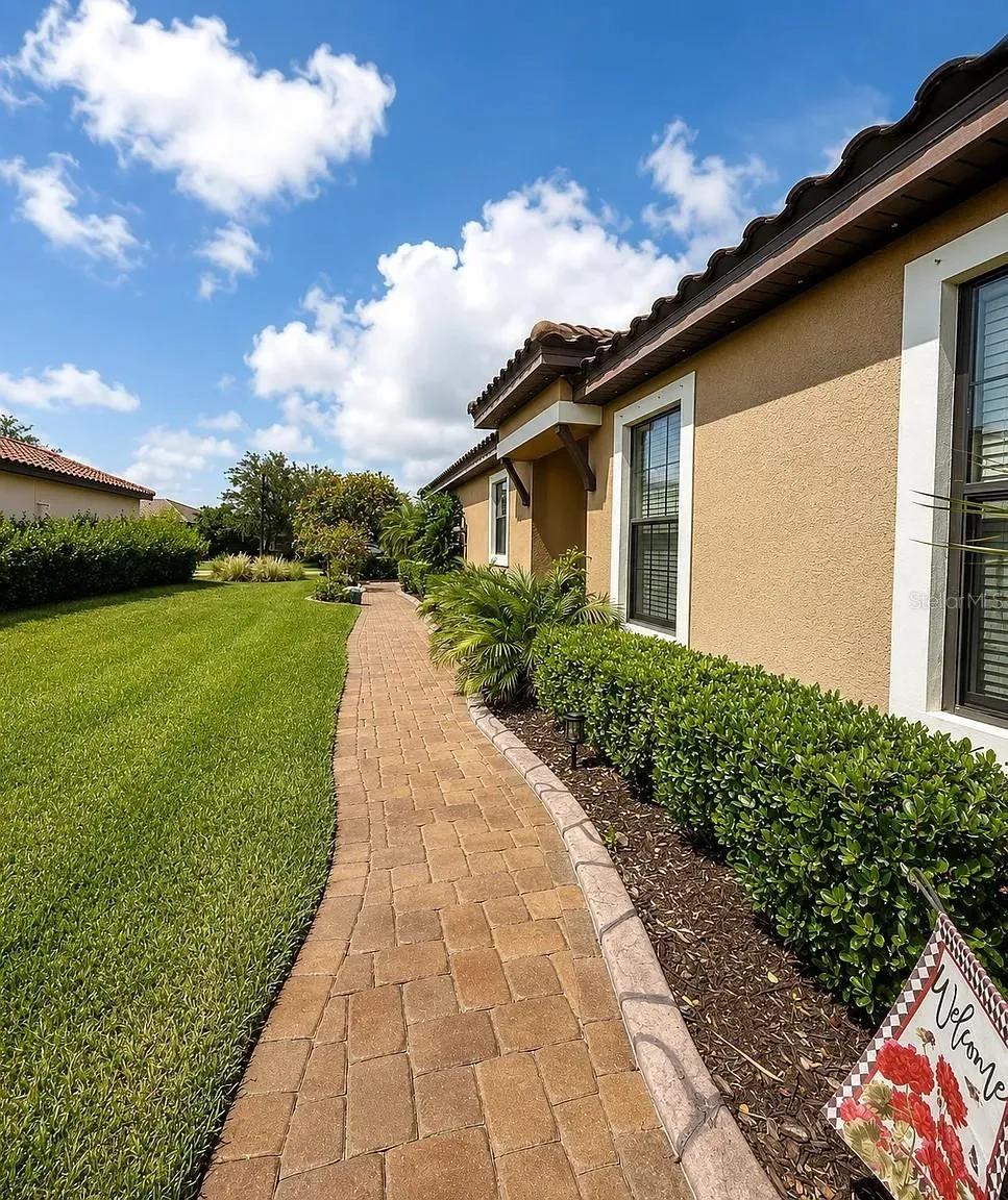 10319 SAINT FRANCIS TERRACE Palmetto, FL 34221