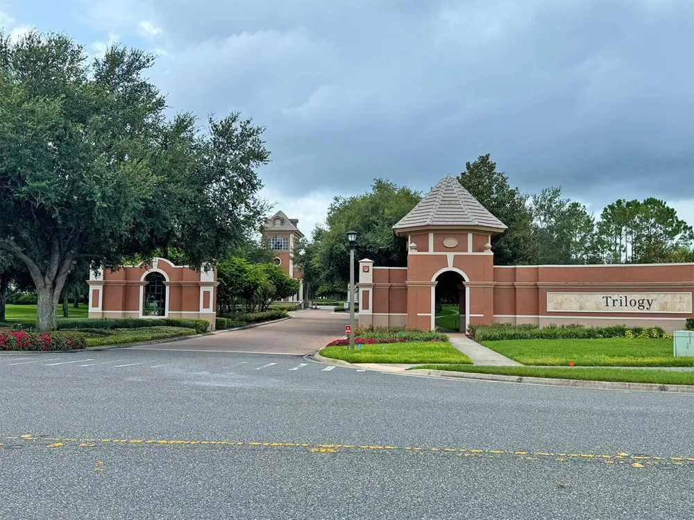 107 BALMY COAST ROAD Groveland, FL 34736
