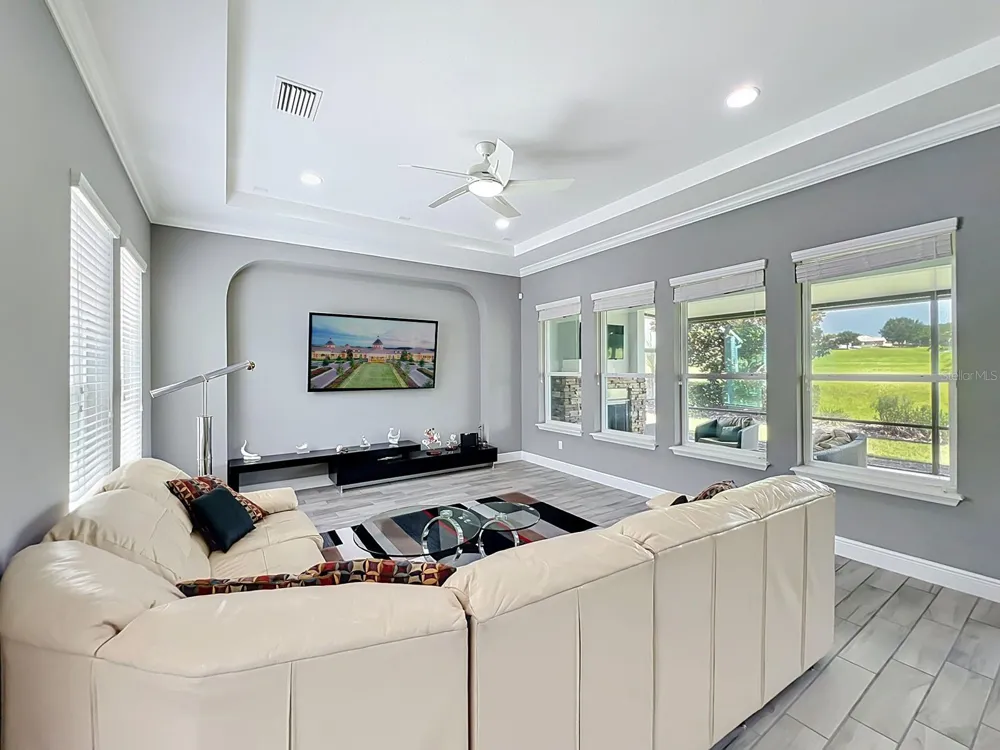 107 BALMY COAST ROAD Groveland, FL 34736