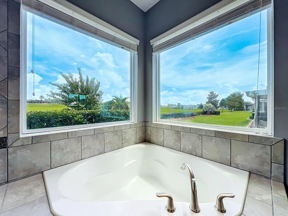 107 BALMY COAST ROAD Groveland, FL 34736