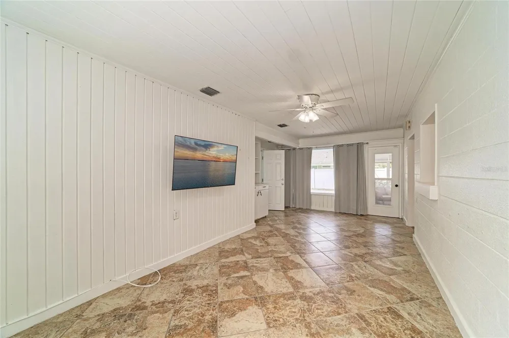 2508 14TH AVENUE W Bradenton, FL 34205