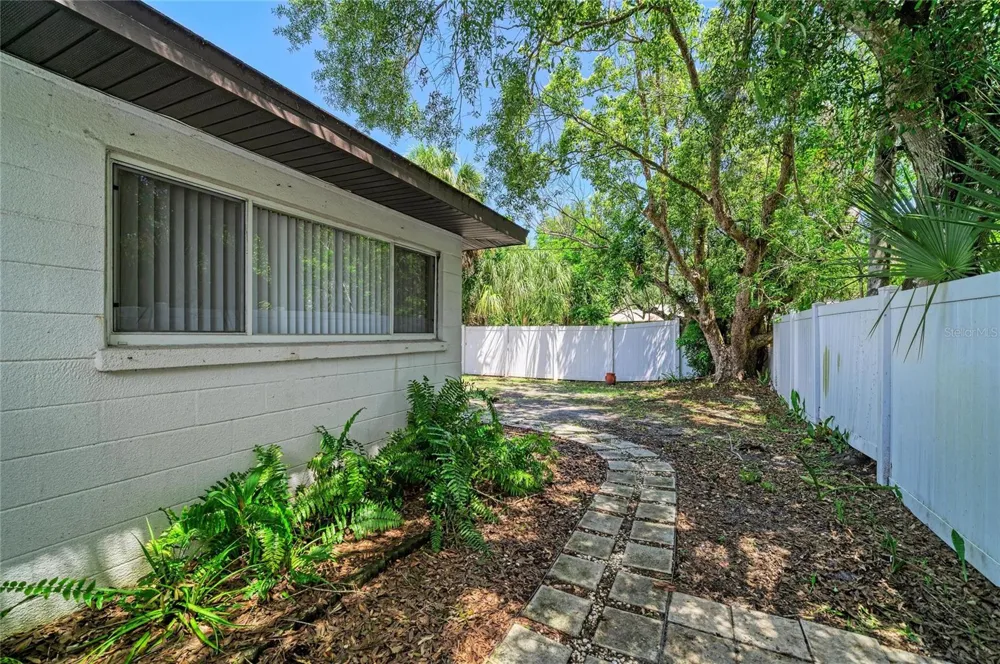 2508 14TH AVENUE W Bradenton, FL 34205