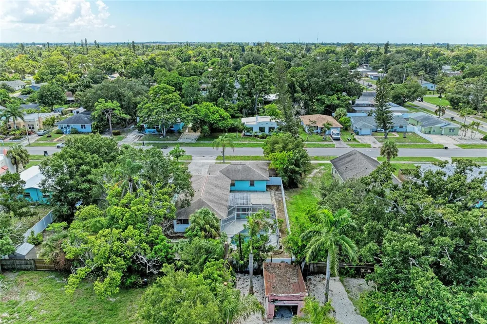 2508 14TH AVENUE W Bradenton, FL 34205