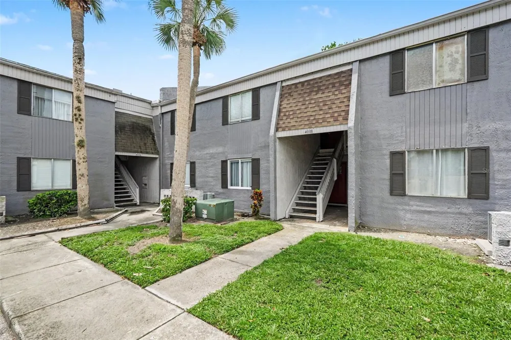 4008 CORTEZ DRIVE #B Tampa, FL 33614