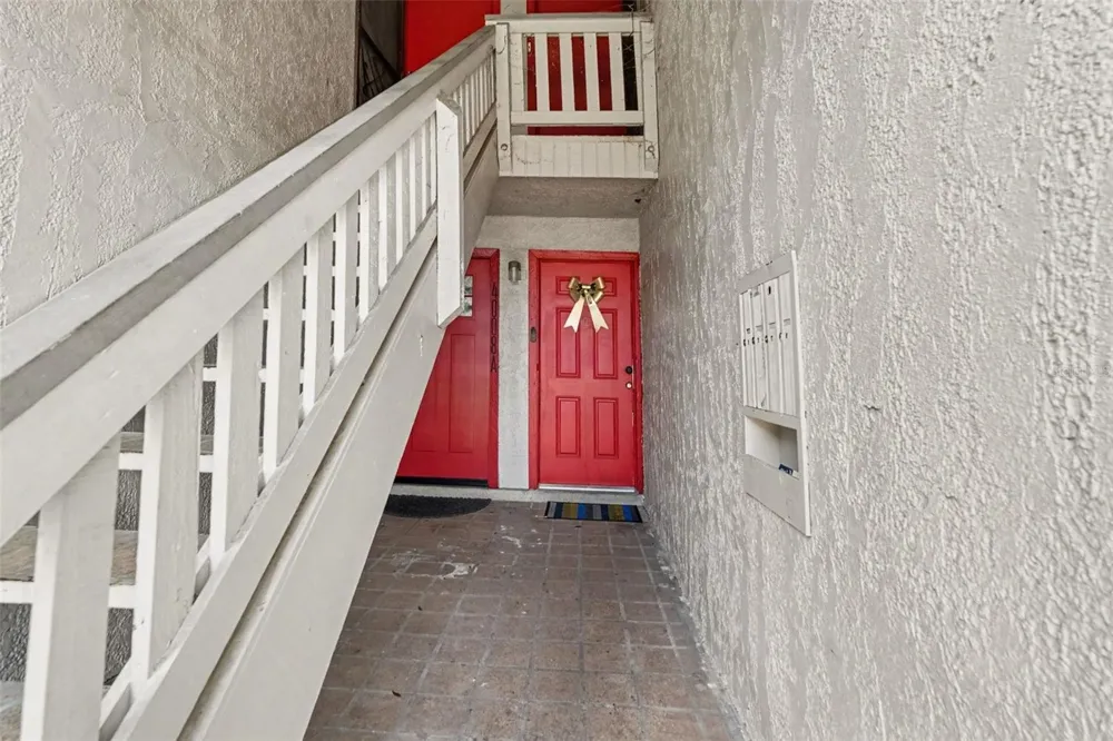 4008 CORTEZ DRIVE #B Tampa, FL 33614