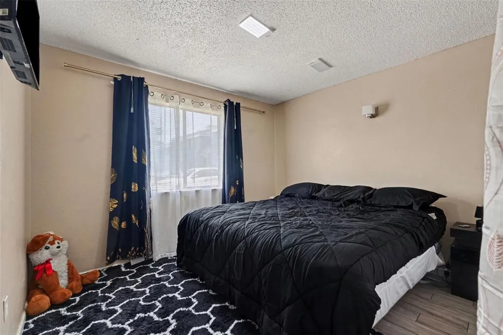 4008 CORTEZ DRIVE #B Tampa, FL 33614