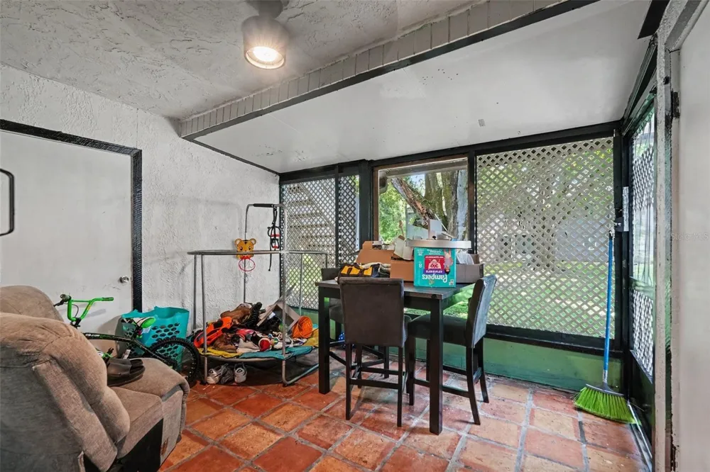 4008 CORTEZ DRIVE #B Tampa, FL 33614