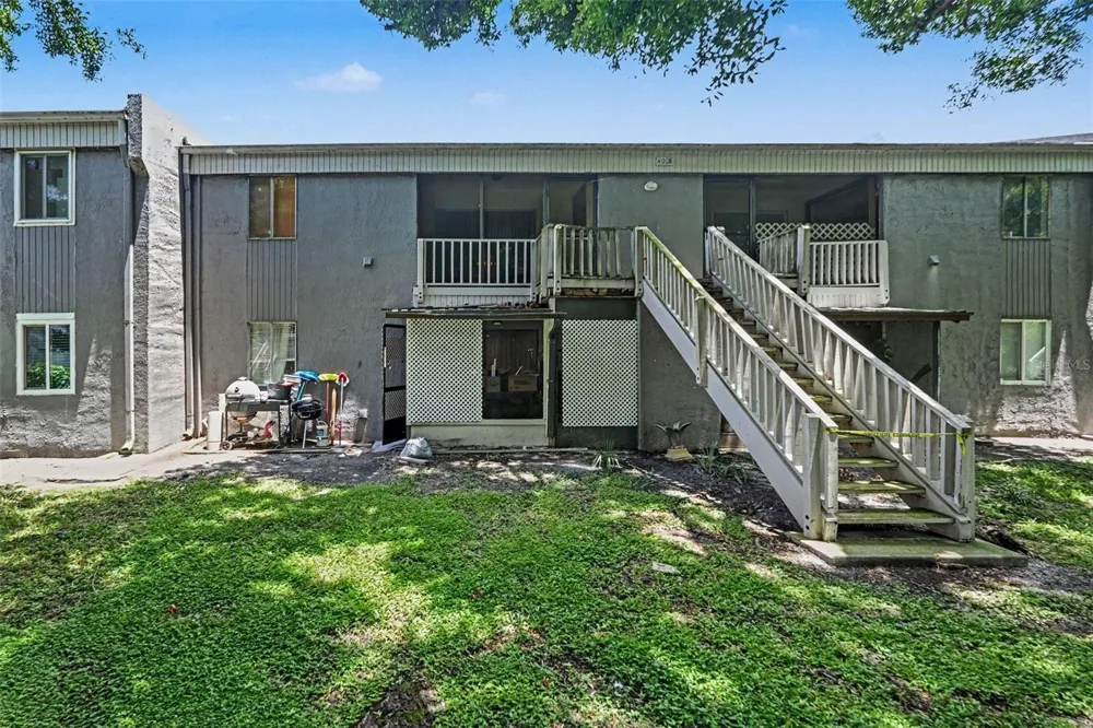 4008 CORTEZ DRIVE #B Tampa, FL 33614