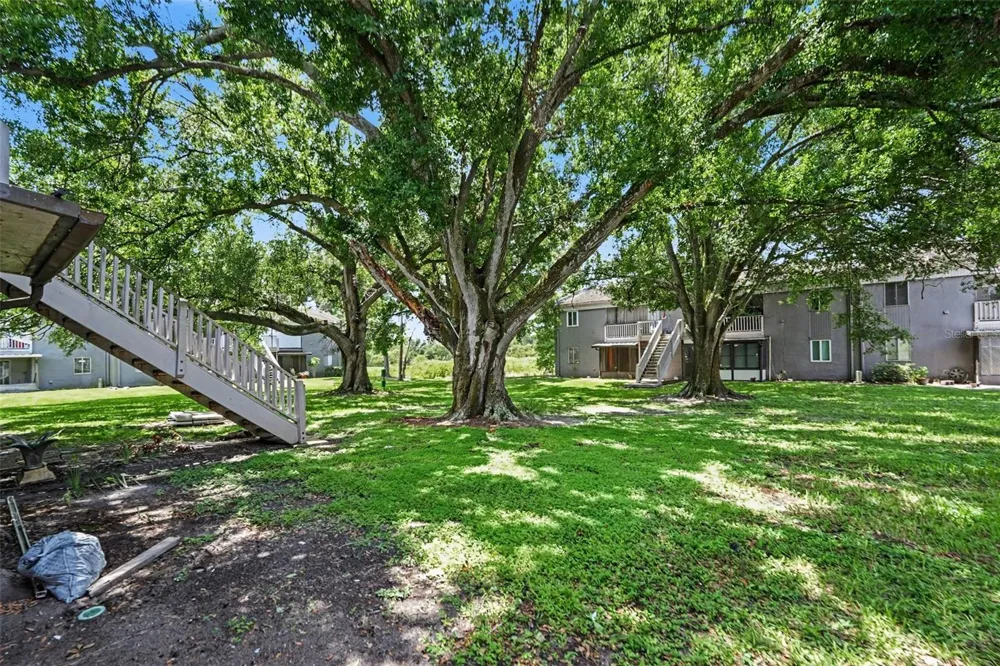 4008 CORTEZ DRIVE #B Tampa, FL 33614