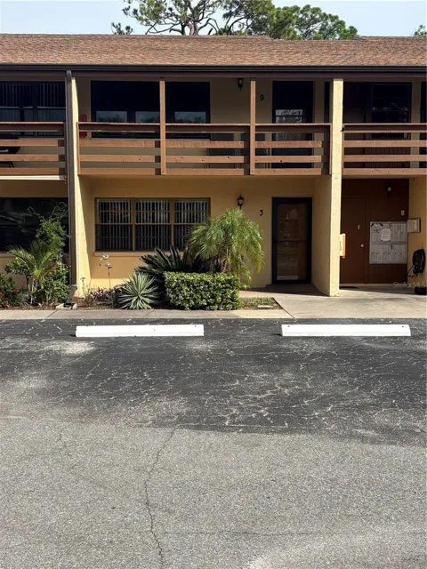 9 QUAILS RUN BOULEVARD #3