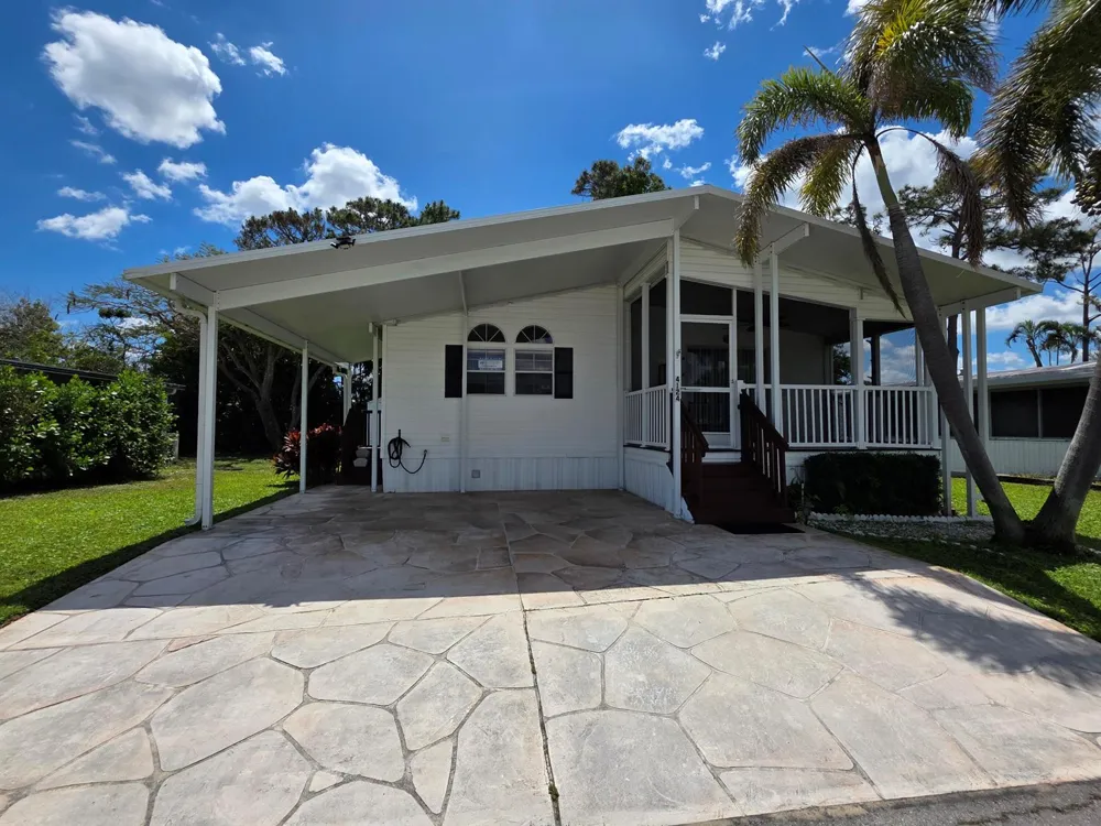 4124 8th Court Lantana, FL 33462