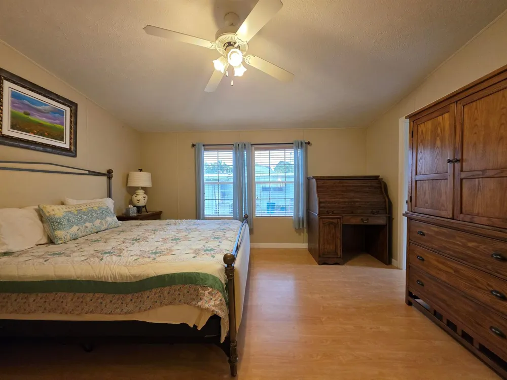 4124 8th Court Lantana, FL 33462