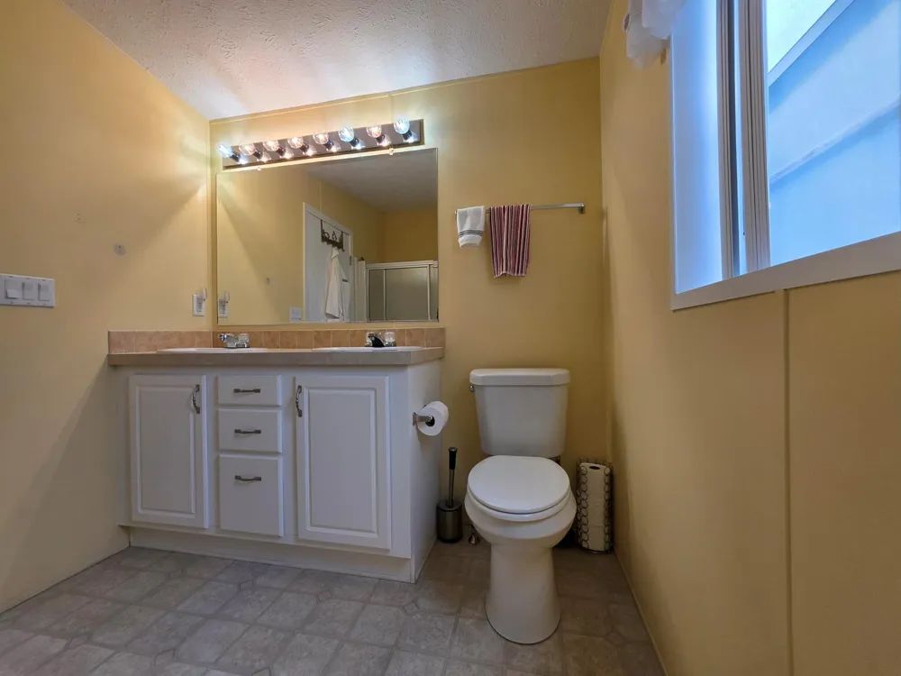 4124 8th Court Lantana, FL 33462