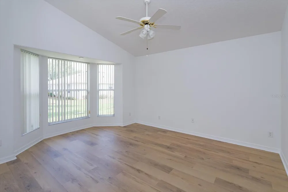 931 VINDALE ROAD Tavares, FL 32778
