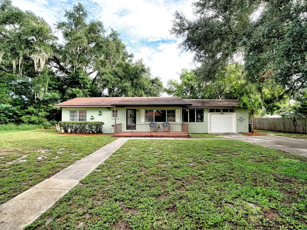 2269 SOUTHLAND ROAD Mount Dora, FL 32757