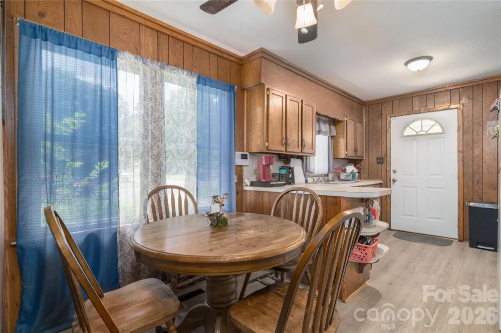 527 Washington Lane Albemarle, NC 28001