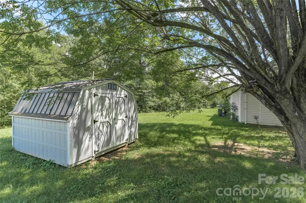 527 Washington Lane Albemarle, NC 28001