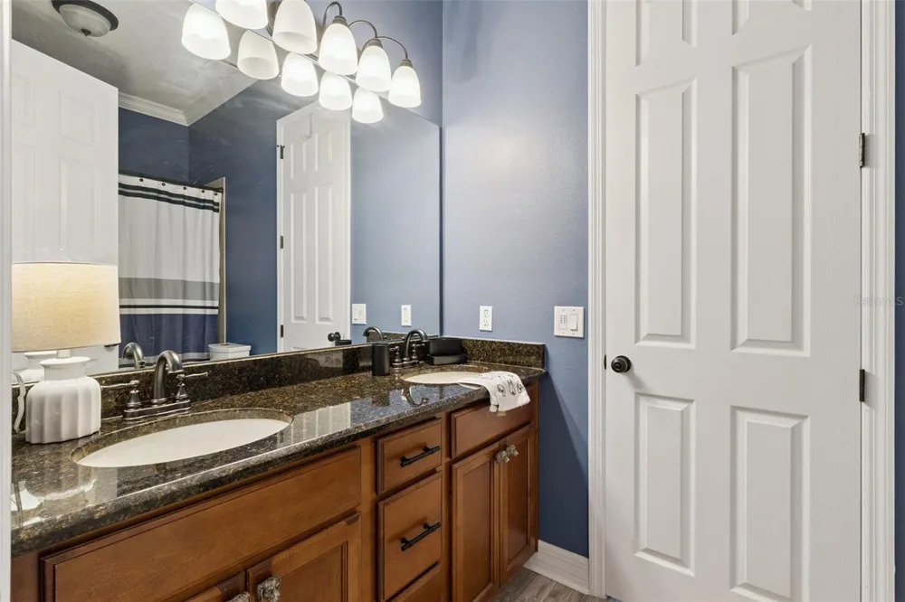 4282 MCKINNON ROAD Windermere, FL 34786