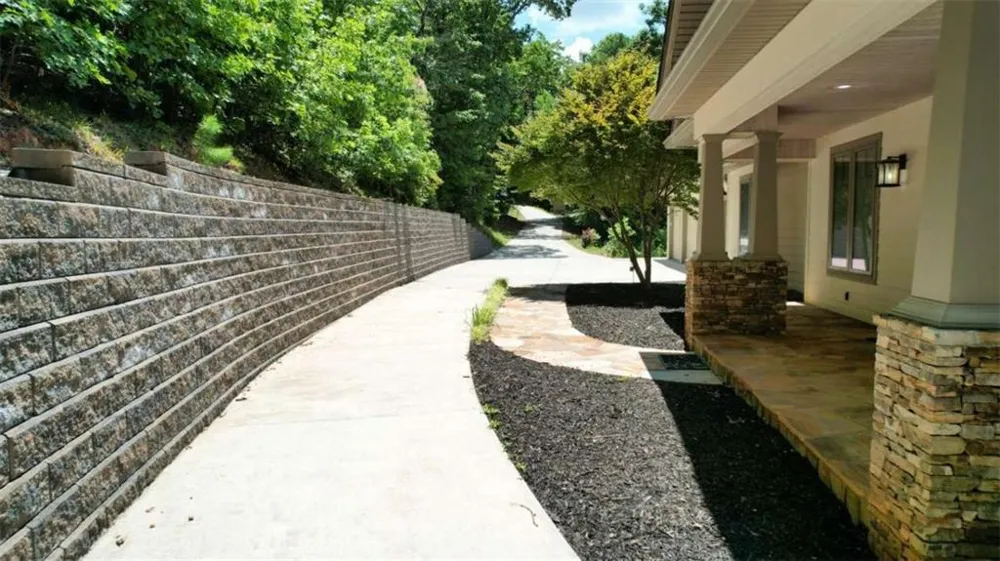 271 Highlands Dr Clarkesville, GA 30523