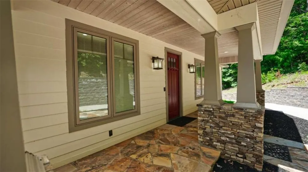 271 Highlands Dr Clarkesville, GA 30523