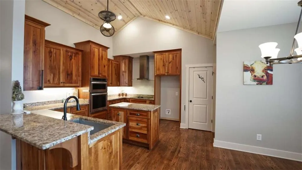 271 Highlands Dr Clarkesville, GA 30523