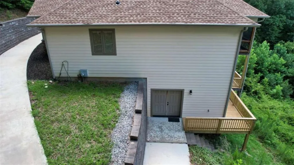 271 Highlands Dr Clarkesville, GA 30523